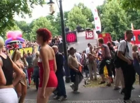 Amateur girls fucking in public and in nature