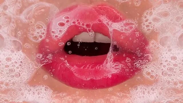 Close Up Cum Play: Best Mouth Loves to Play with Your Fresh Cum on Glass! Lic