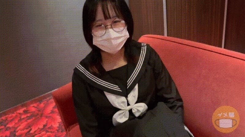 FC2-PPV-4793882: Glasses Girl Tricked and Filmed Intimately