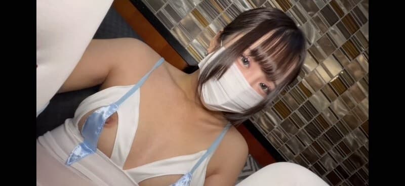 FC2-PPV-4808988 {1980 points until 12/12} [Uncensored] A tiny, pure white lingerie angel!! A natural idol face with an ultra-sensitive body!! A chain of orgasms that never stop... A classic idol-looking girl loses all sense of reason and falls into orgasm