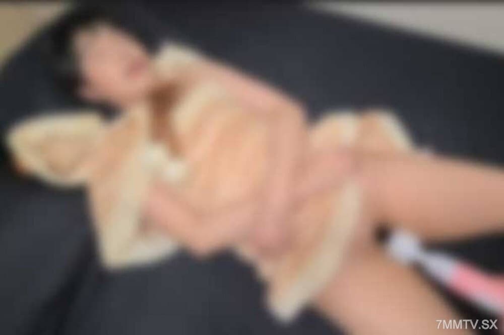 FC2-PPV-4815040: Seductive 21-Year-Old Top Coser⚪️Tuber Uncensored